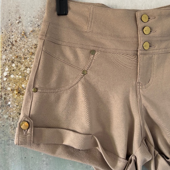 Ci Sono Shorts (NWOT) - Picture 4 of 11